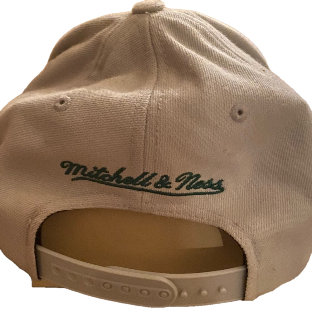 Mitchell & Ness Milwaukee Bucks Adjustable Hat - Picture 2 of 10